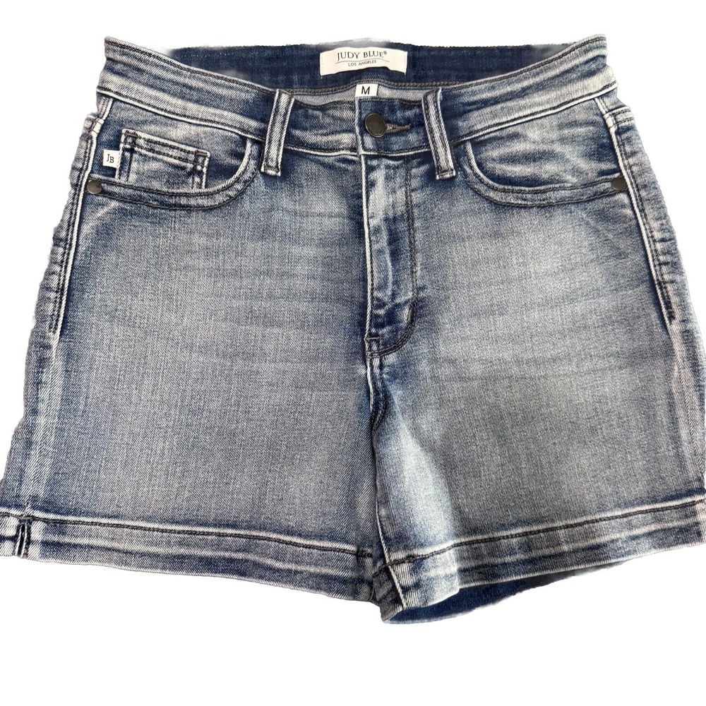 Judy Blue Med Wash Blue Denim Shorts Women's Size M Regular Fit Back Flap Pocket - Picture 1 of 6